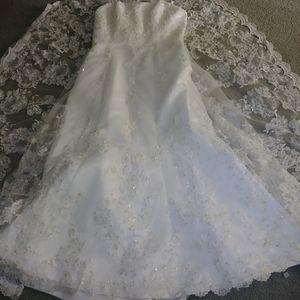 Beautifully crafted wedding dress